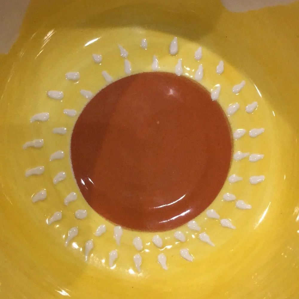 Crate & Barrel Sunflower Juicing Bowl glazed Ceramic Portugal NWT 7.5”x6.5”